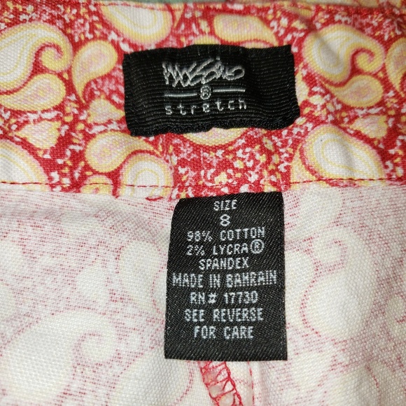 Red,Yellow and Orange Paisley Capris‎ - Picture 3 of 5